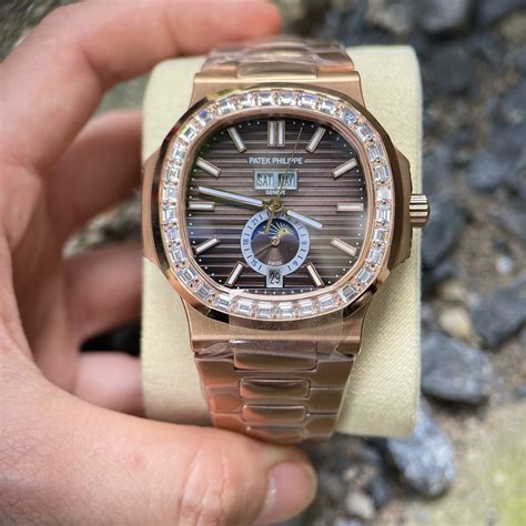 Đồng hồ Patek Philippe Super Fake 1:1 “Tàu ngầm” Rose Gold 